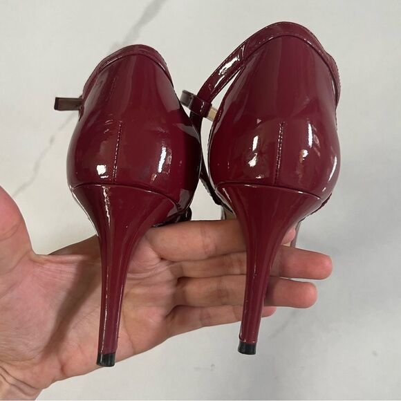 Michael Kors Sandals - Picture 12 of 14